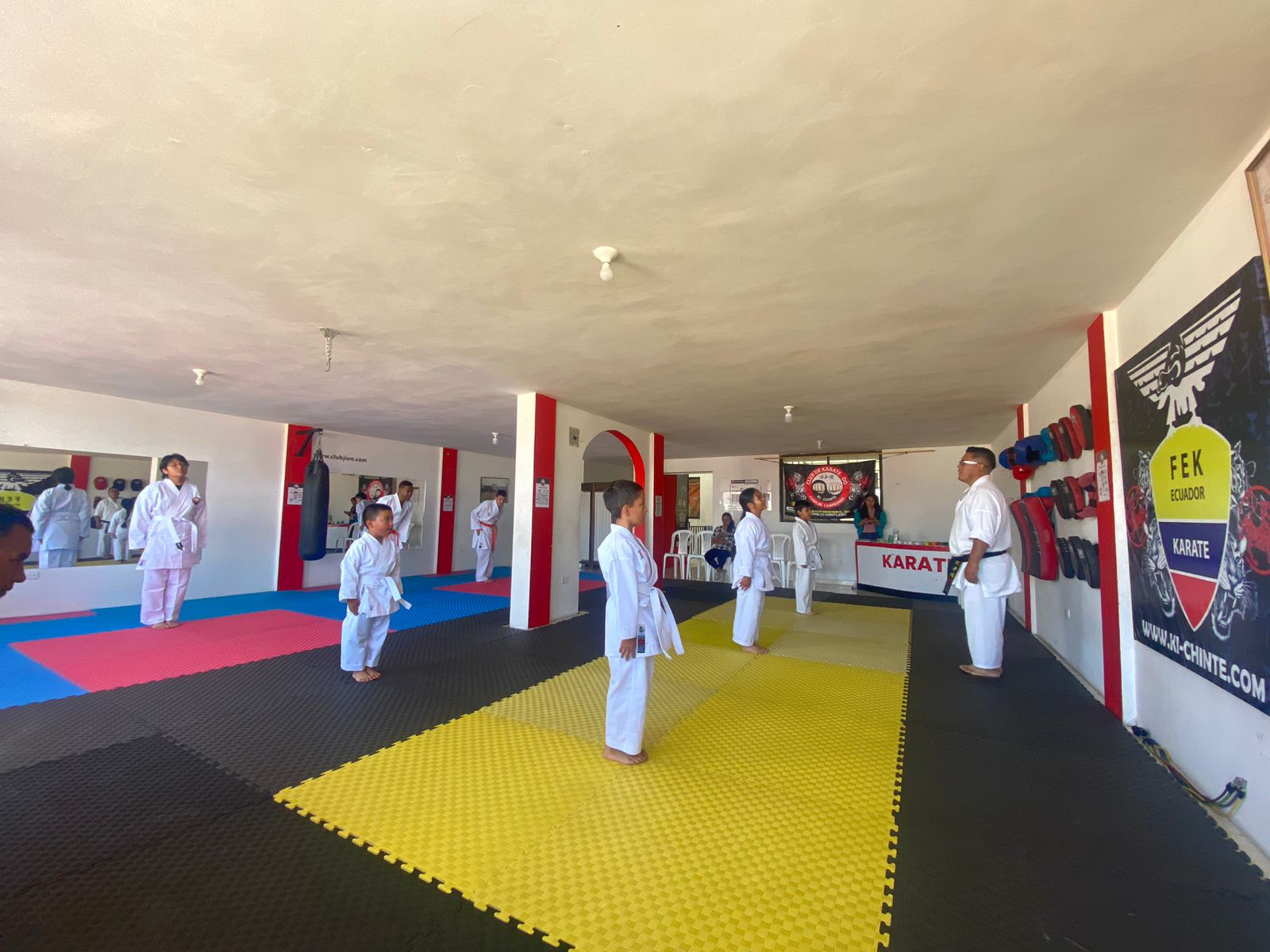 4a85c63b-f3e2-423b-a0a6-1b041fa8ae80